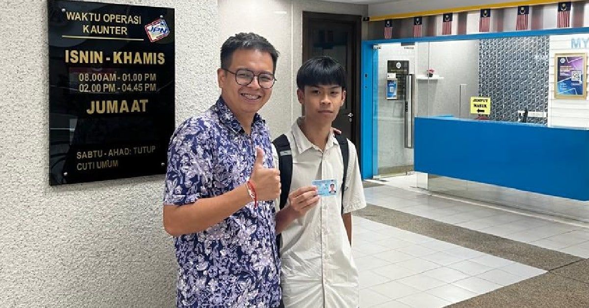 苦等11年终获公民权   王俊伟助少年圆梦“蓝登记”