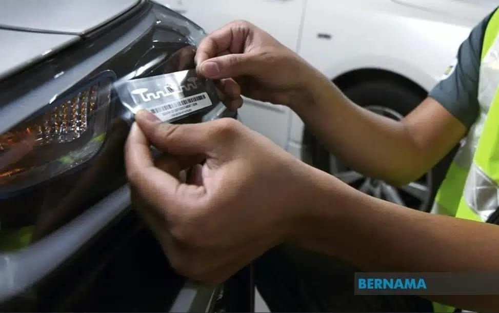 JPJ与一触即通合作助新加坡车主 更新资料获入境准证RFID