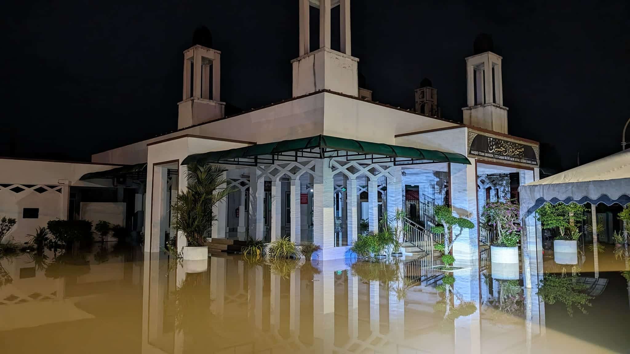 Flood evacuee tally grows in Kedah, Penang, Perlis