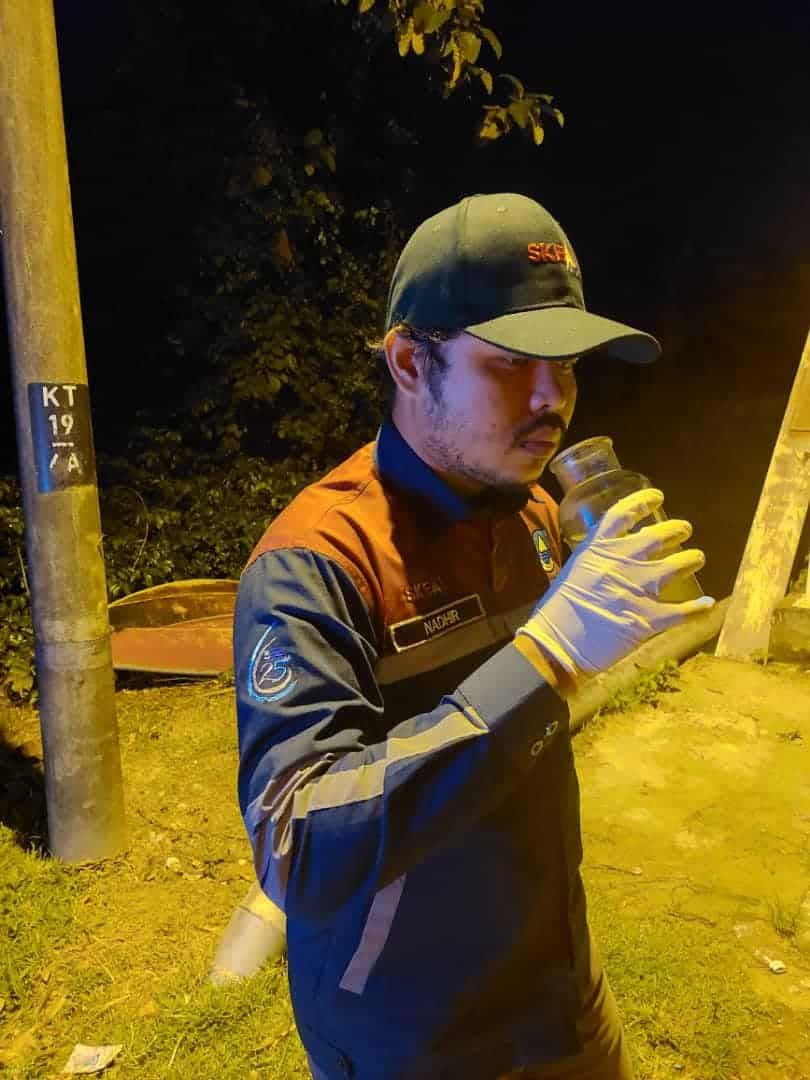 仕林河柴油倾泻：雪水务局密切关注安南河水质 截至今上午没异味和油渍