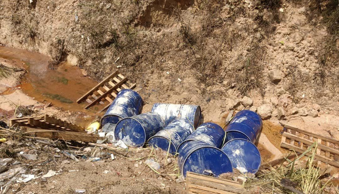 Police probe discovery of suspected chemical waste in Sg Buloh