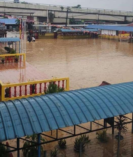 巴当爪哇水灾根源揭晓    议员：地下排水道问题待解决