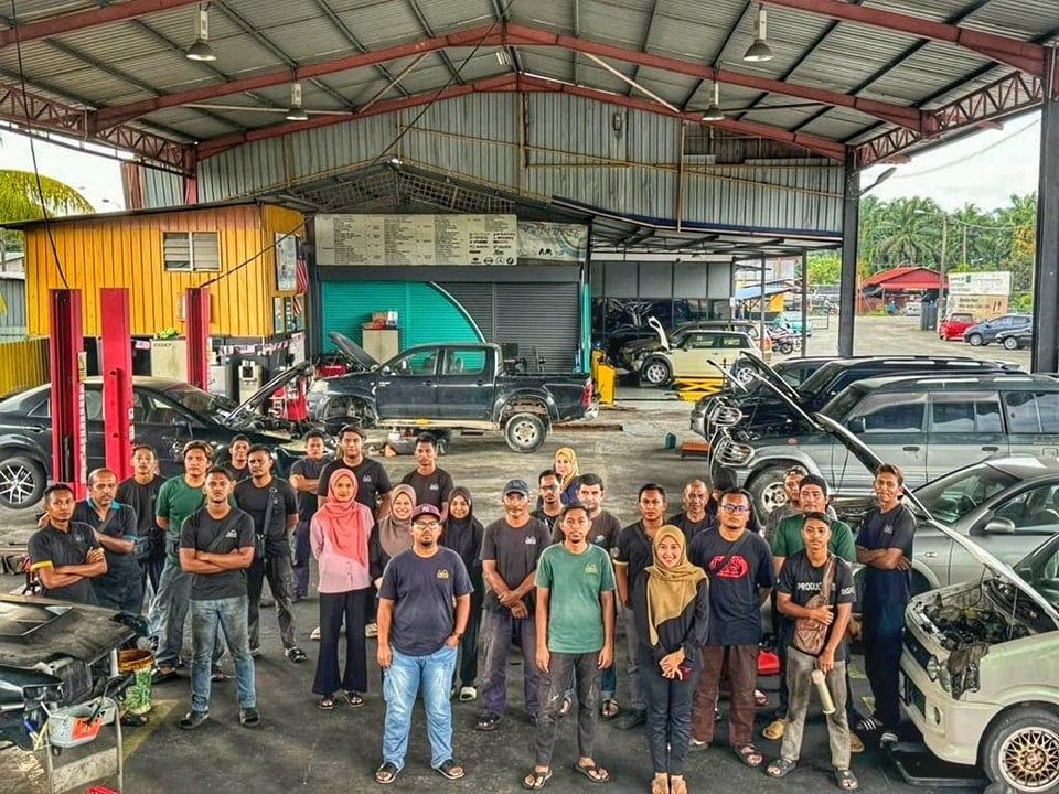 Bengkel kenderaan terbesar di Selangor ubah nasib remaja Orang Asli
