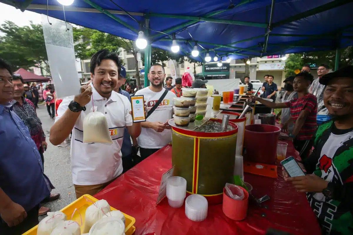 雪大臣机构拟推“无现金”美食中心 助商家适应数码经济