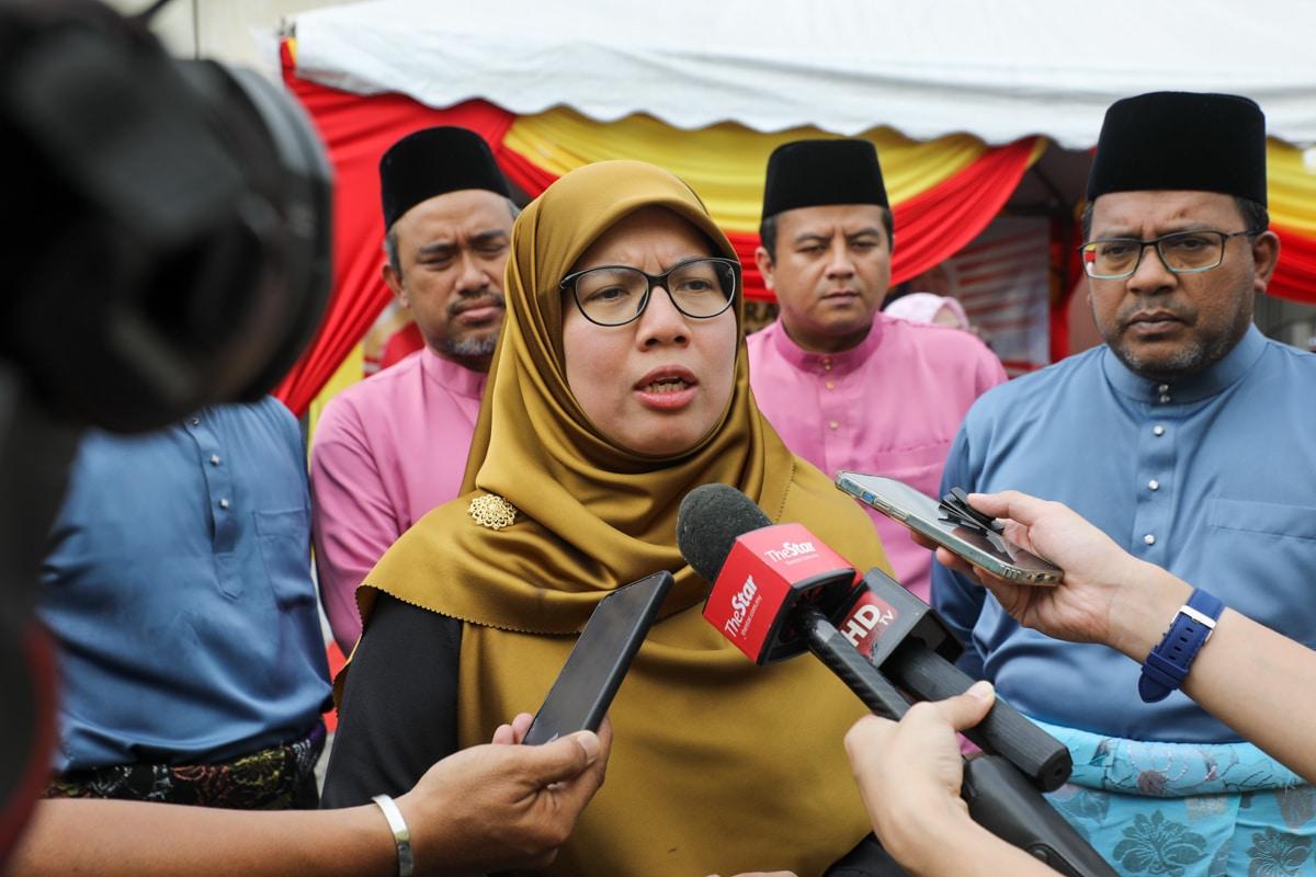 Selangor, JKM tackle issue of kids being forced to sell food