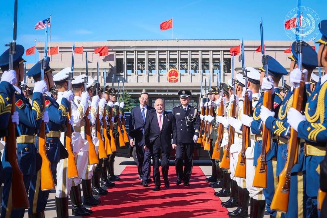 元首结束中国国事访问  今早启程返回马来西亚