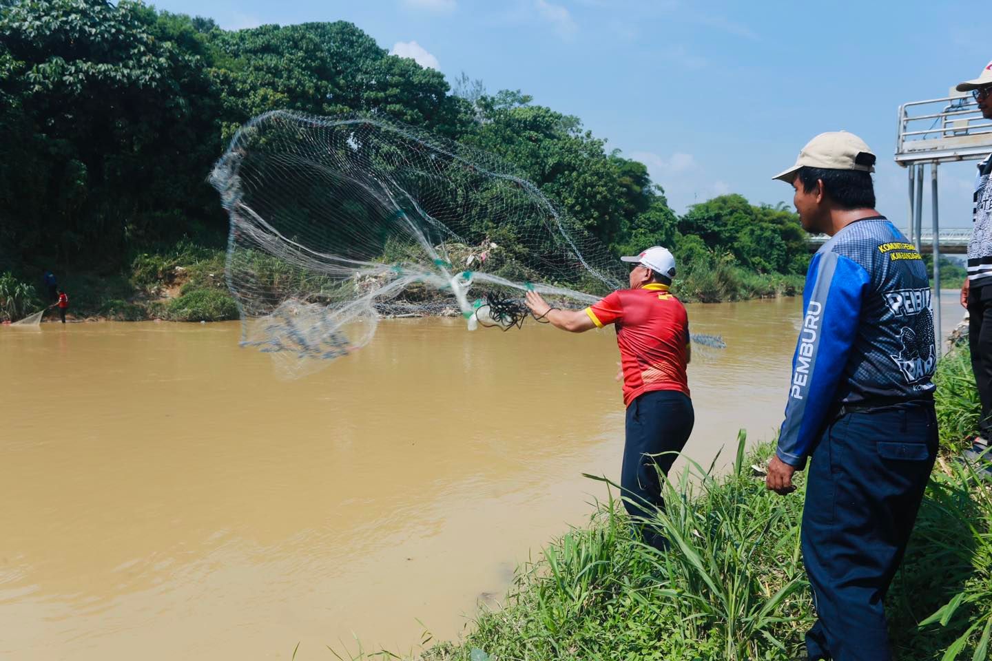 捕捞清道夫鱼计划今天进入尾声  依兹汉：州政府将评估是否延续