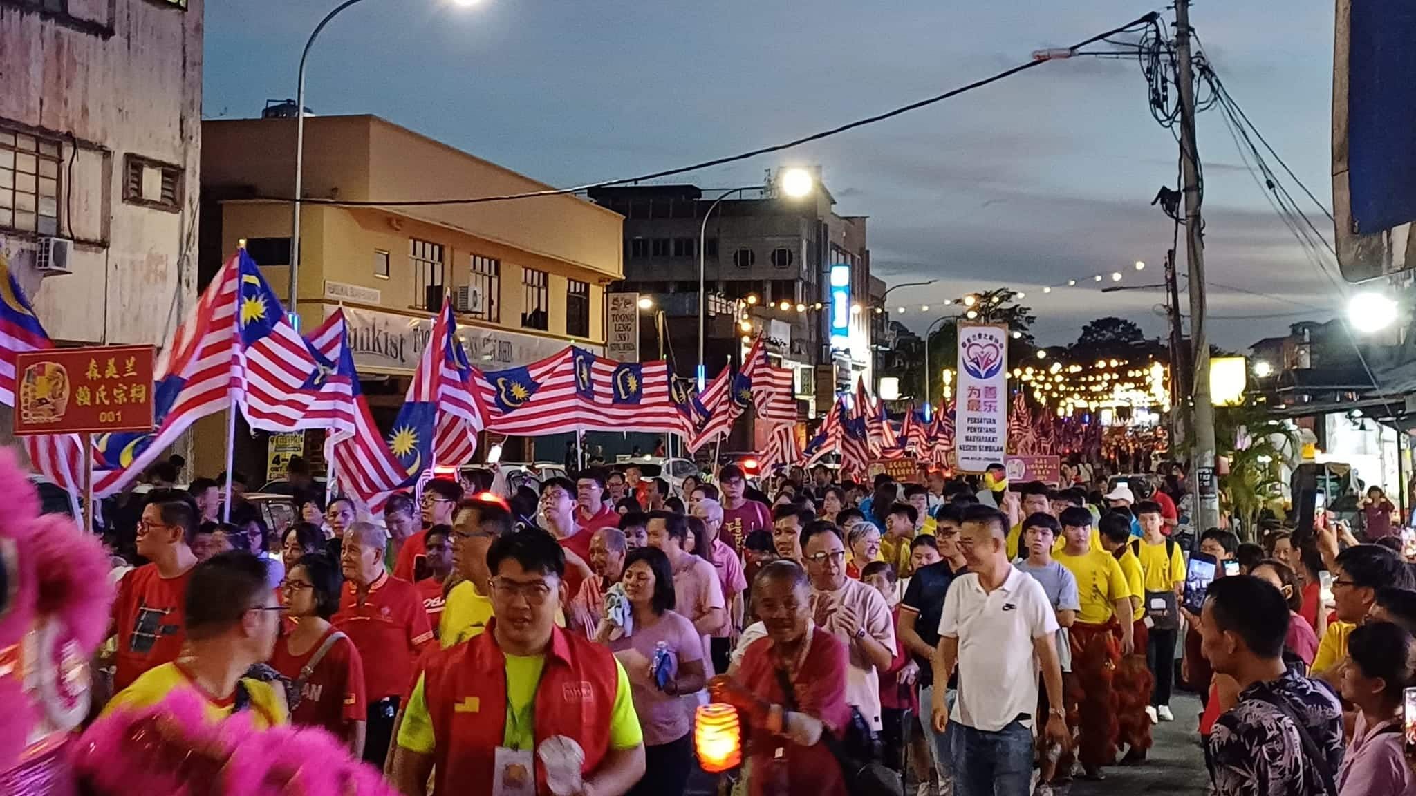 芙蓉提灯大游行吸引逾3000市民参与 陆兆福：国家主流政策捍卫多元文化