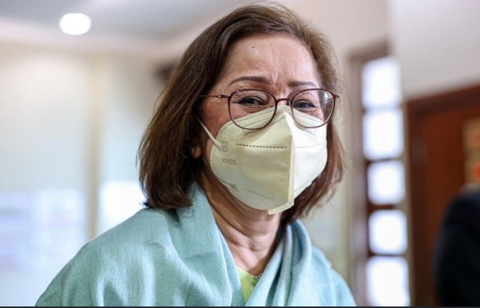 地庭批准娜伊玛暂取护照赴英国日本