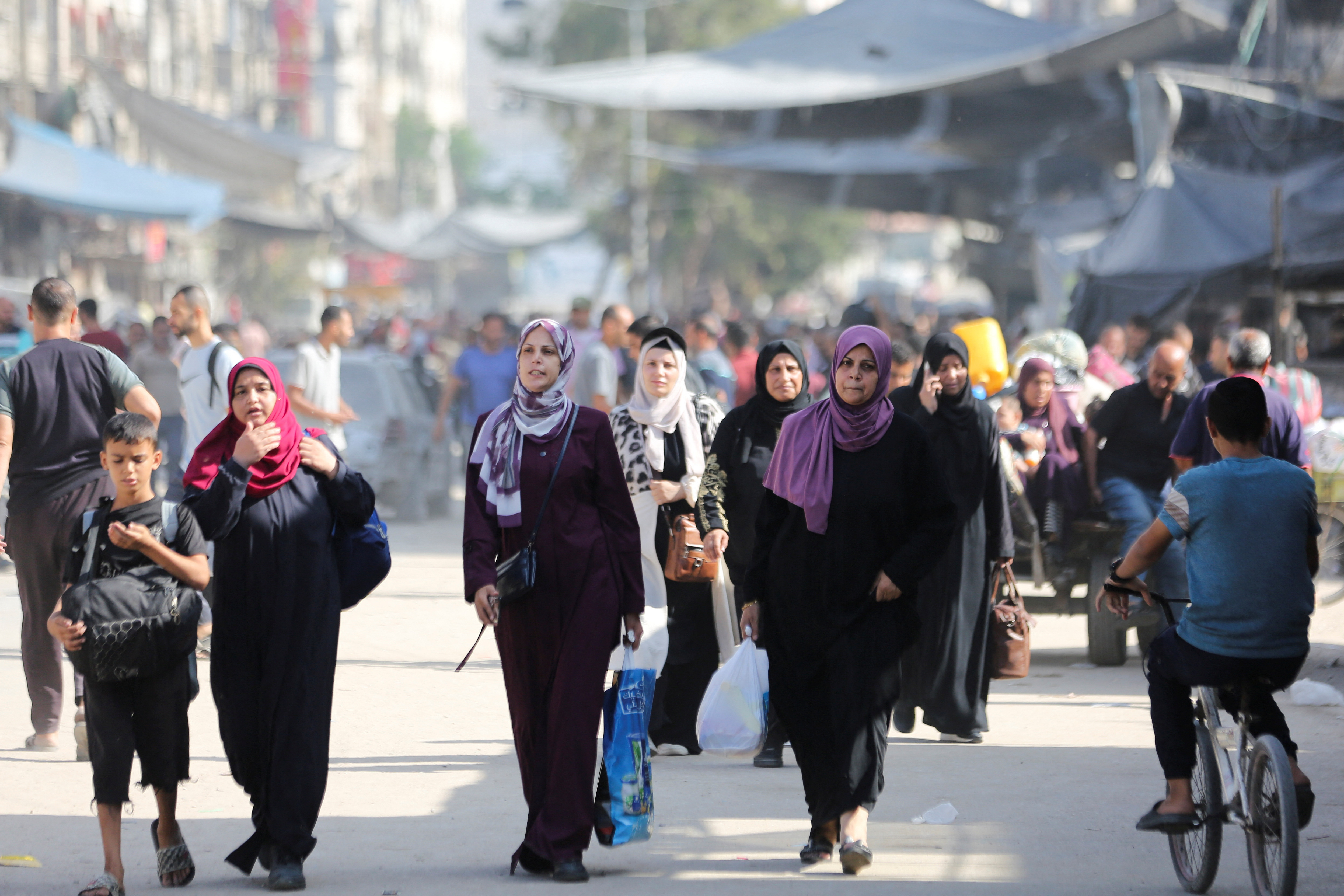 Israeli strikes kill 19 people in Gaza, as tanks push deeper in the north