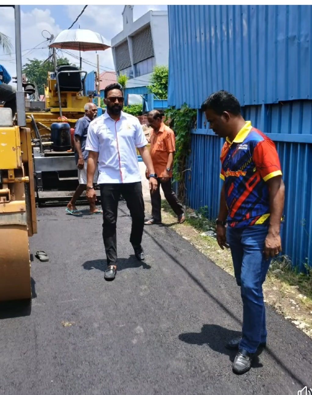 புக்கிட் கெமுனிங் லோட் குடியிருப்பில் வெ.50,000 செலவில் சாலை சீரமைப்பு