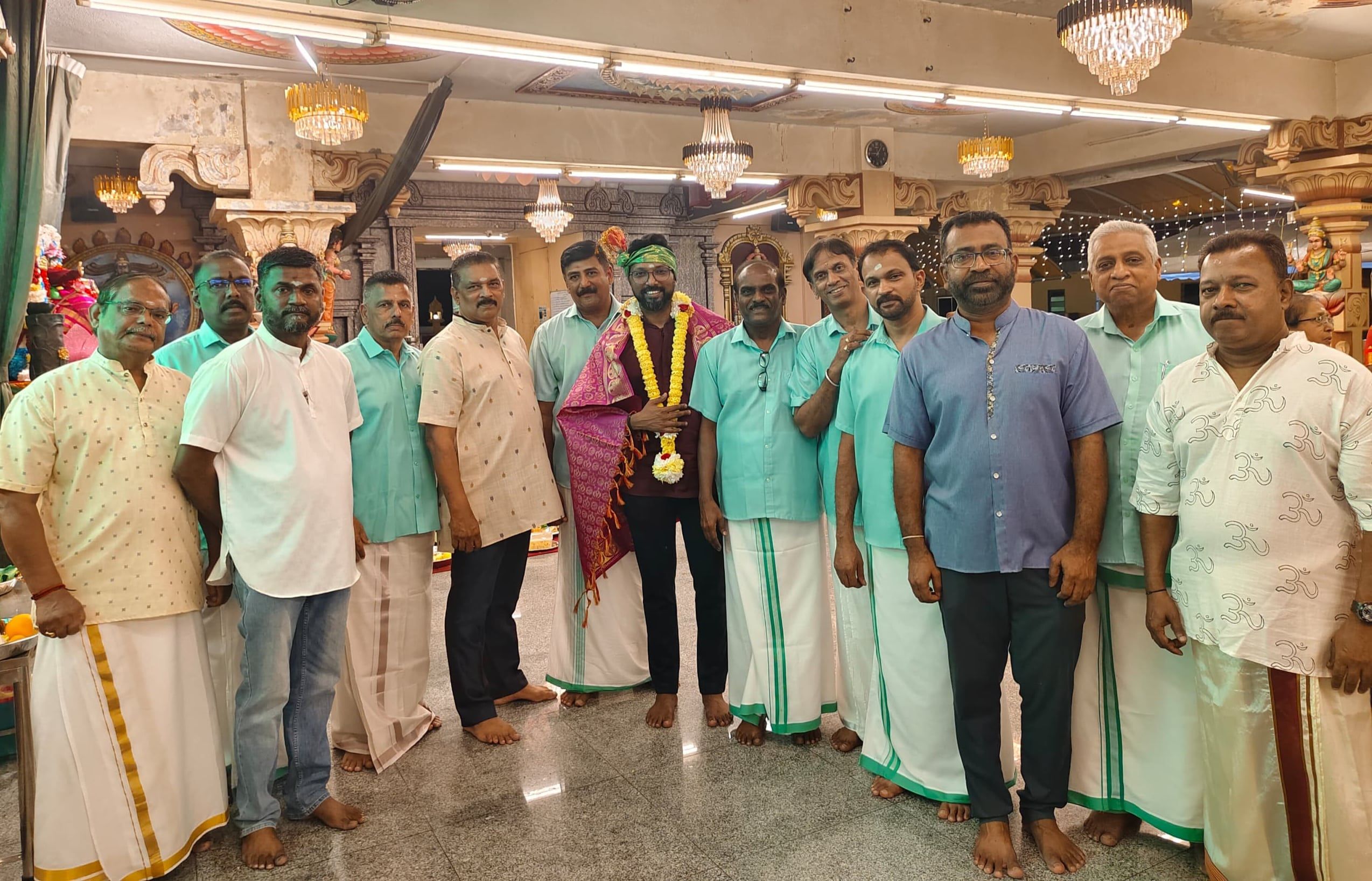 பிள்ளைகளின் கல்விக்கு முன்னுரிமை அளிப்பீர்- பெற்றோர்களிடம் சட்டமன்ற உறுப்பினர் பிரகாஷ் வலியுறுத்து