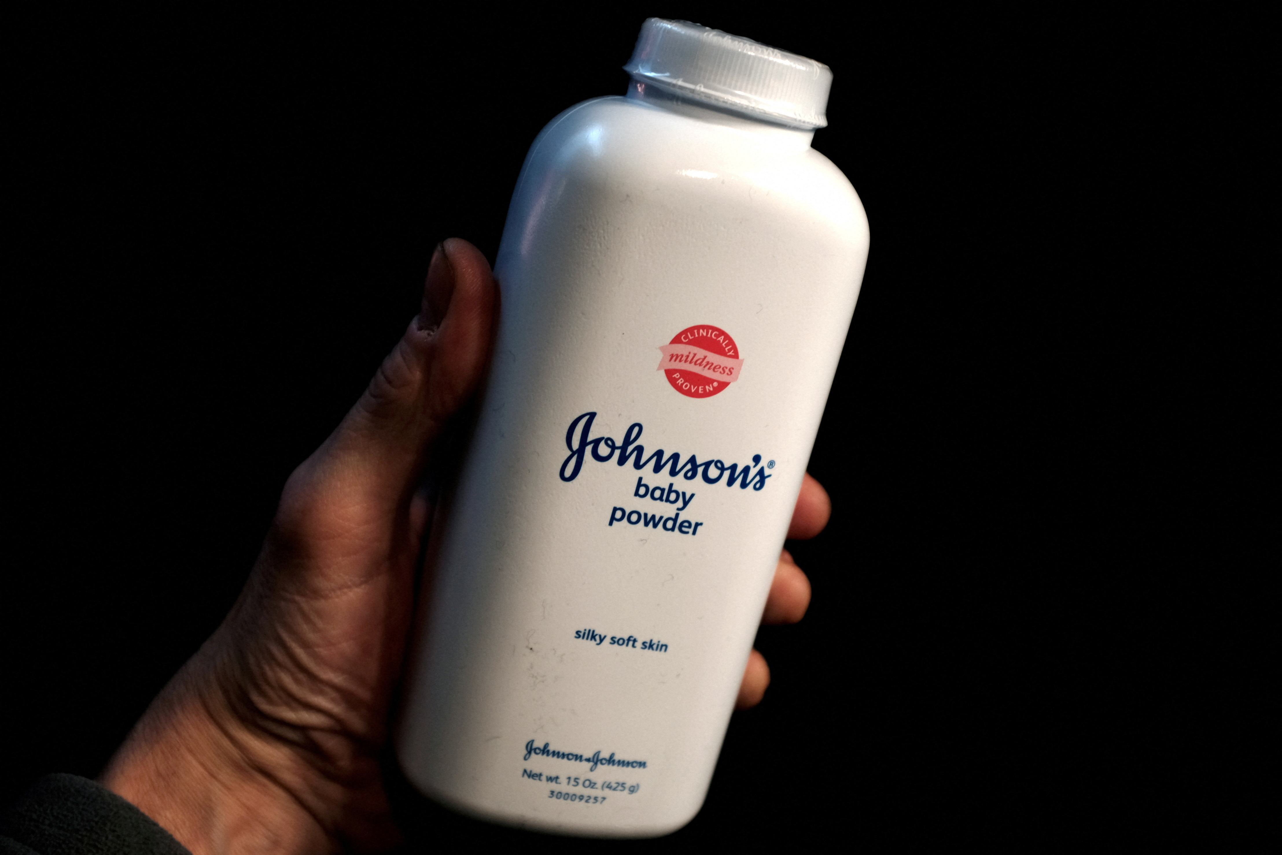 J&J must pay US$15 mln to man who says its talc caused his cancer, jury decides