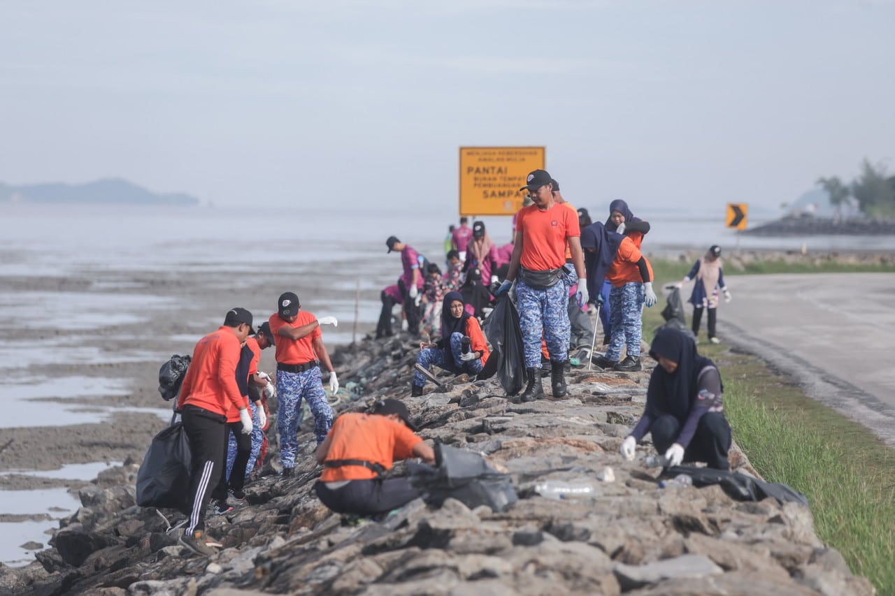 World Cleanup Day 2024 draws over 108,000 volunteers nationwide