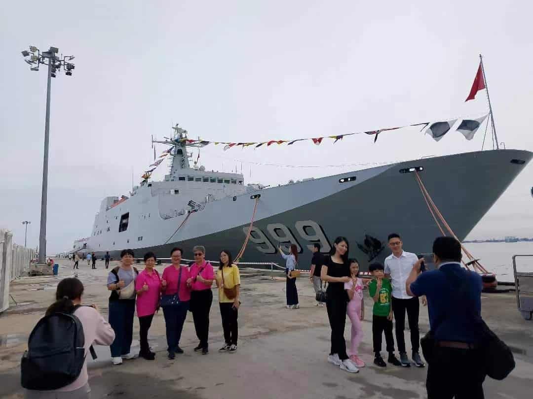 中军舰遵外交渠道访问   外长：未违反大马规定