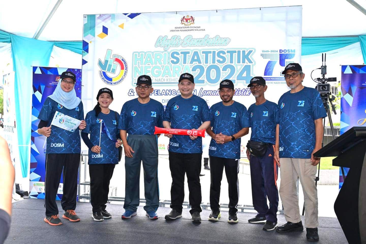 家庭总收入不再是收入分类标准  拉菲兹：考虑更多因素确保公平