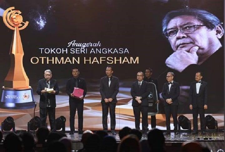 Othman Hafsham terima Anugerah Tokoh Seri Angkasa 2024
