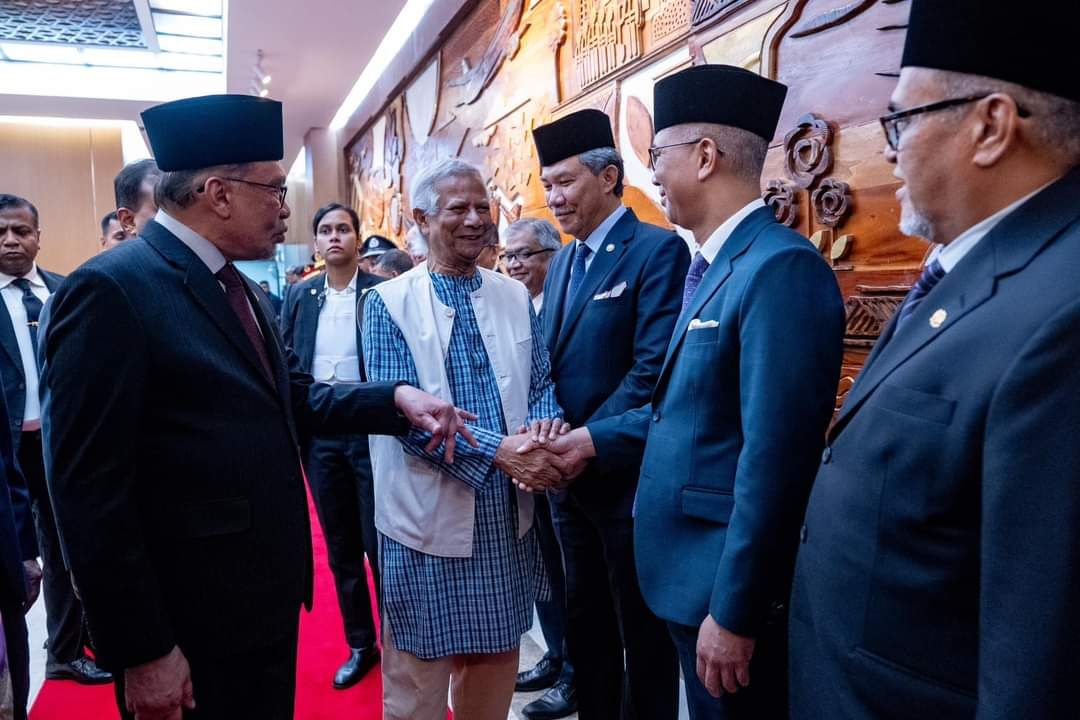 安华出访孟加拉承诺 优先批失业劳工专才来马