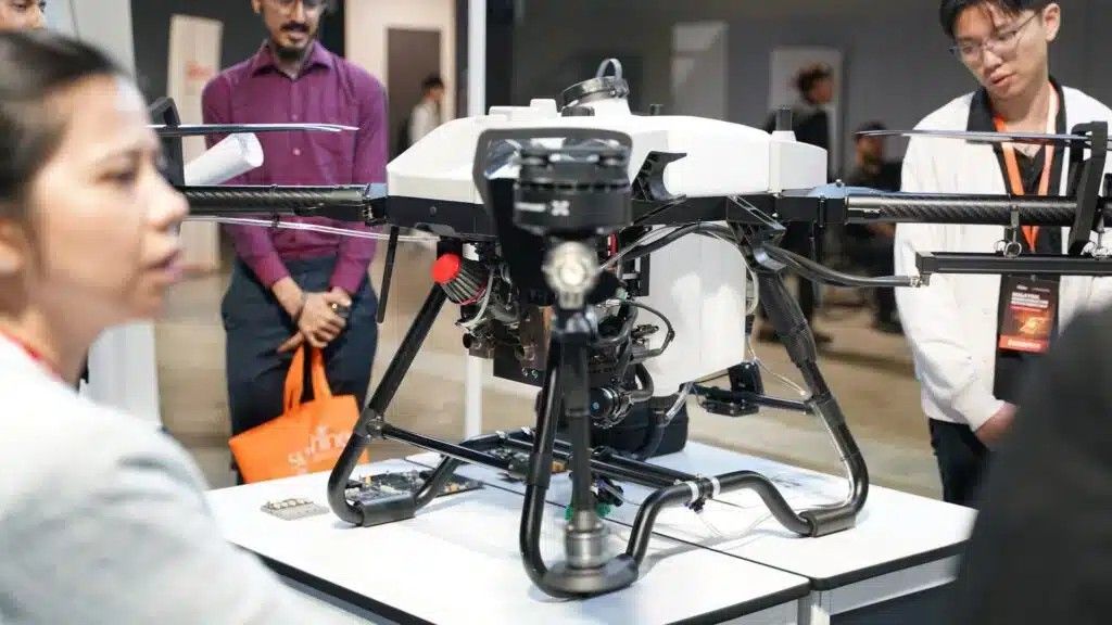 உள்ளூர்   செமிகண்டக்டர் குறைக்கடத்தி தொழில் வளர்ச்சியை உறுதிப்படுத்த மலேசிய ஆட்சேர்ப்பு நாள் 2024