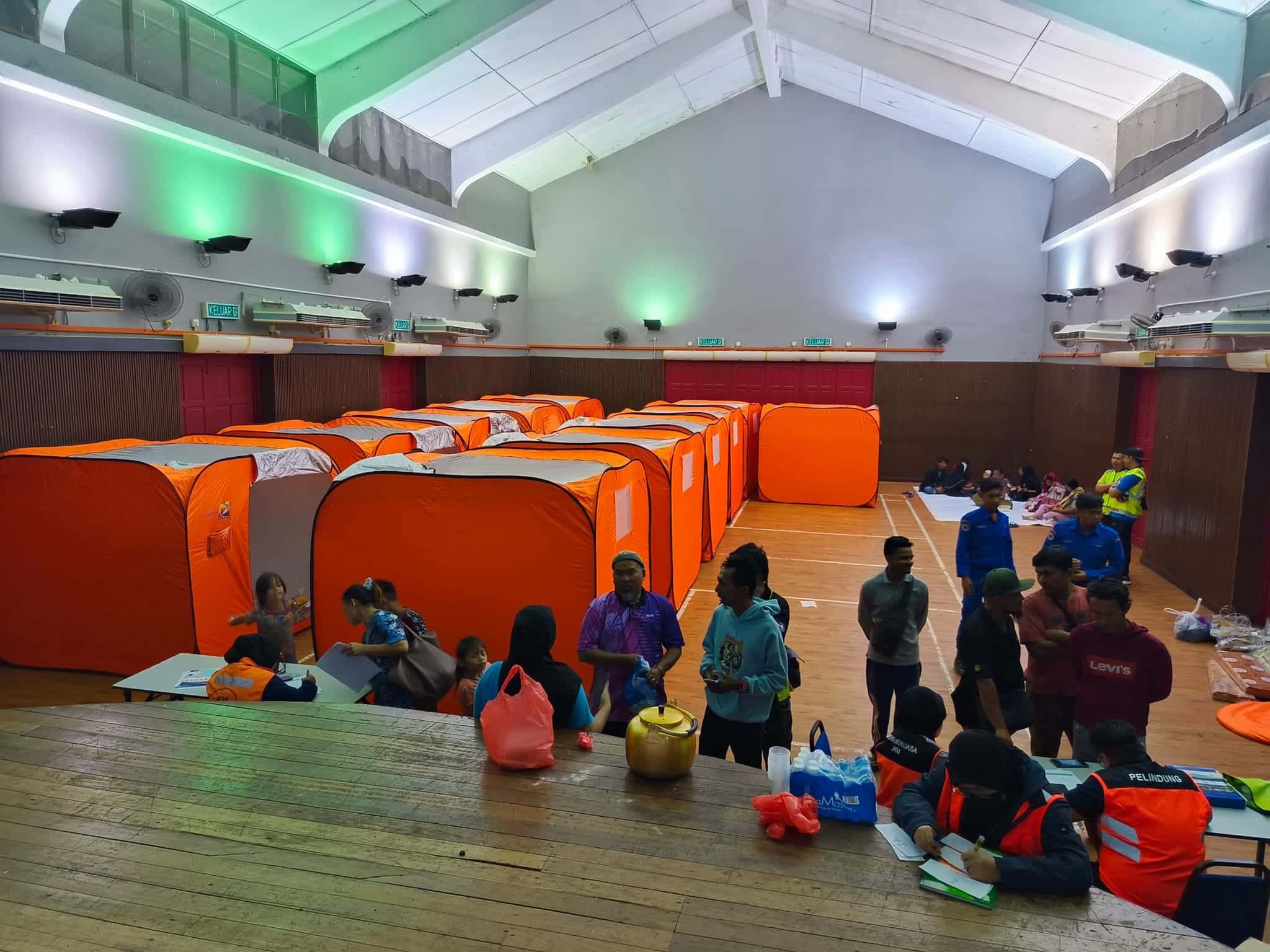 雪吉霹水灾灾黎人数今早上升 雪州1195人滞留疏散中心