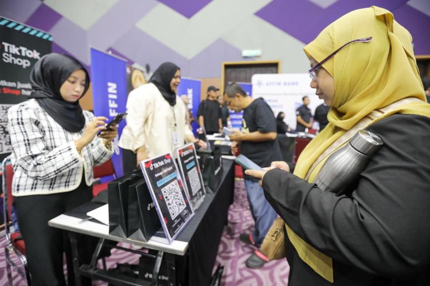 TikTok jalan baharu cari rezeki, peniaga untung lima angka sebulan