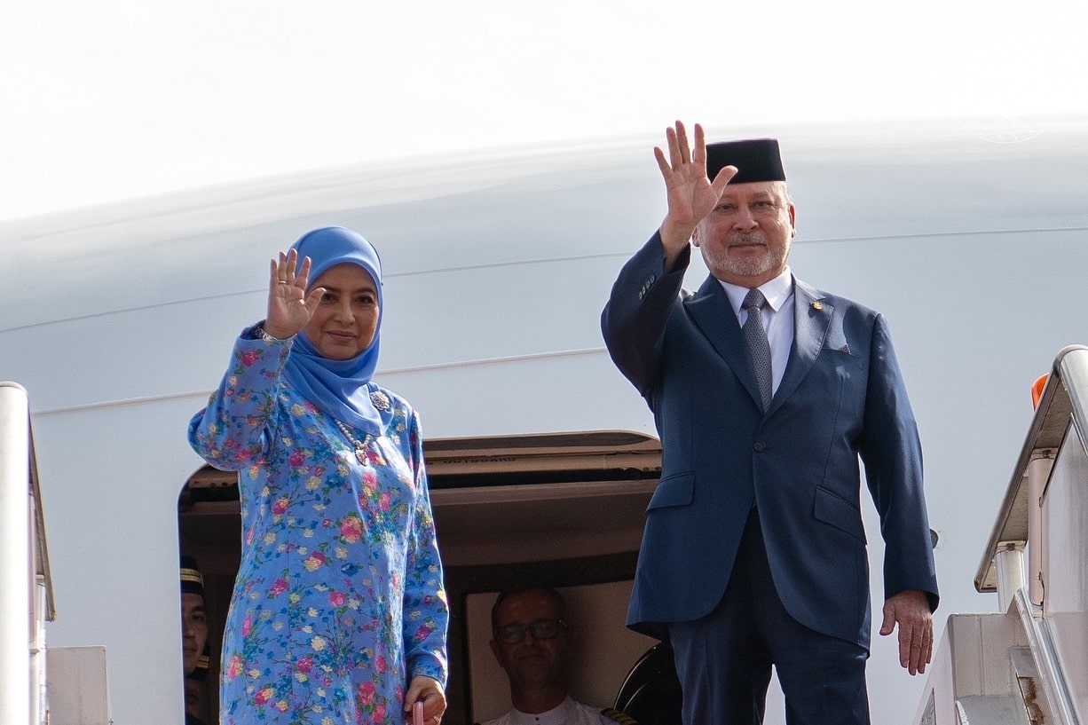 King, Queen leave for Brunei on three-day state visit