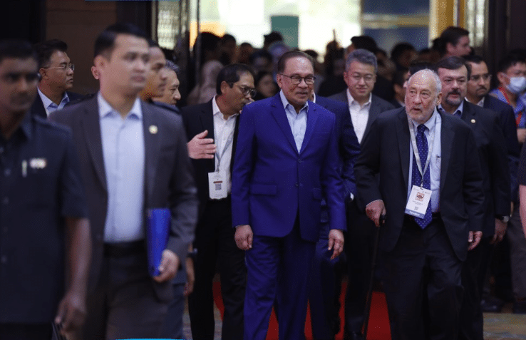 安华：补贴合理化还之于民  大马改革奏效绝不固步自封