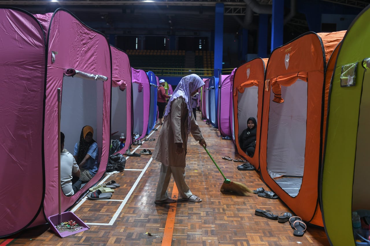 Flood situation improves in six states, fewer evacuees in PPS