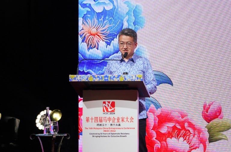 安华计划11月访问中国   刘镇东：双边合作持续稳定发展