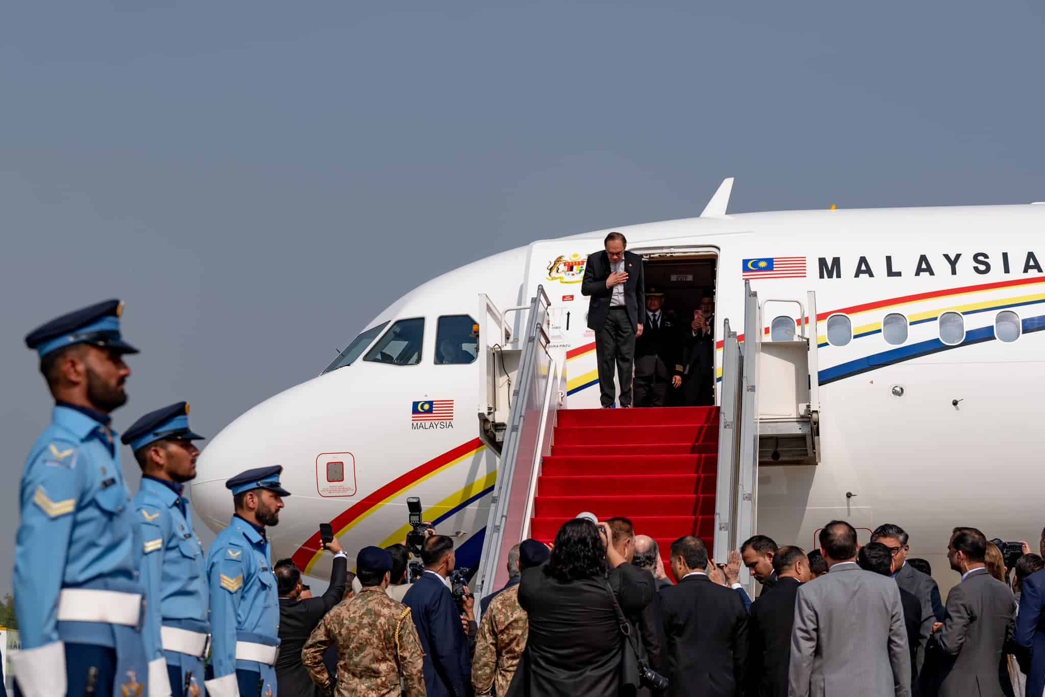 大马巴基斯坦须加强军事关系 安华认可巴军队打击恐怖主义