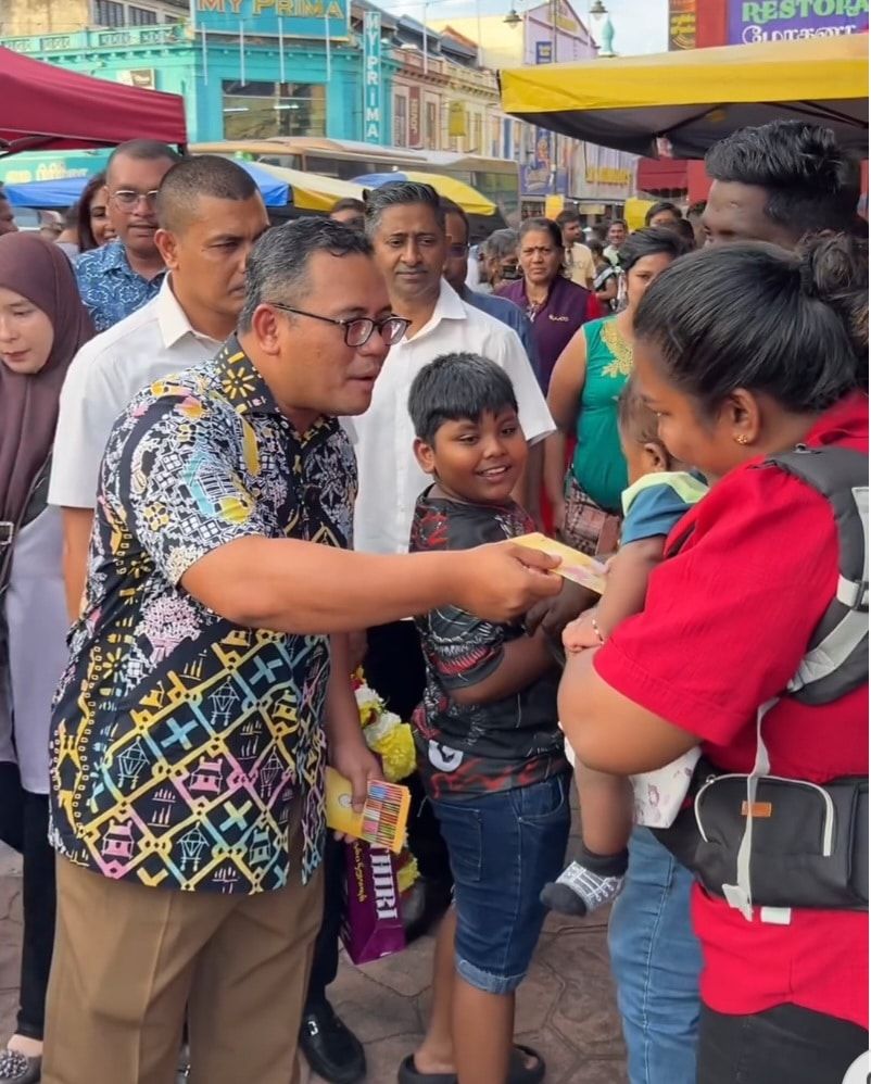 கிள்ளான், லிட்டில் இந்தியாவுக்கு மந்திரி புசார் வருகை - பொது மக்களை சந்தித்து உரையாடினார்