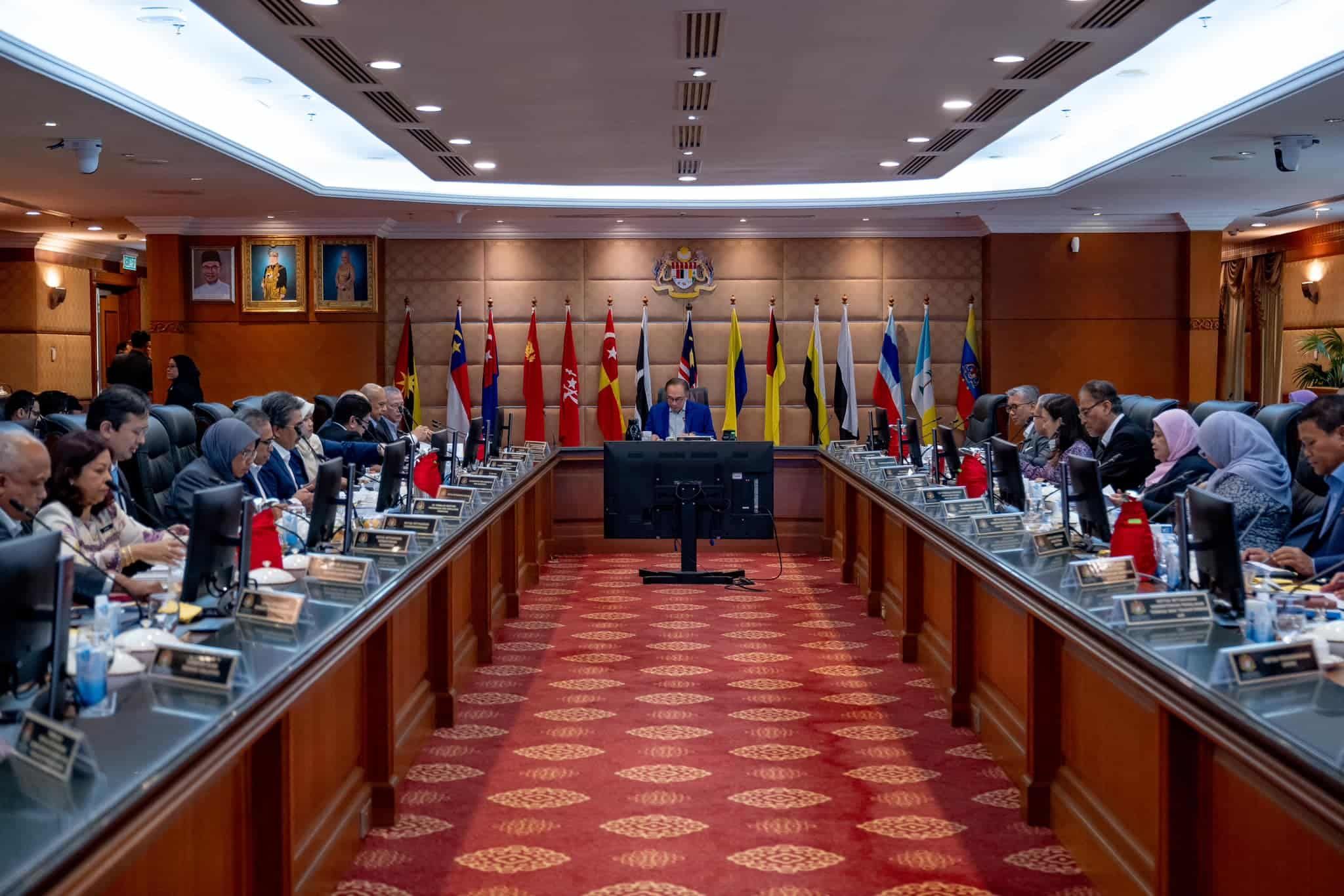 安华：经济指标须惠及民生  生活成本理事会成解决问题平台