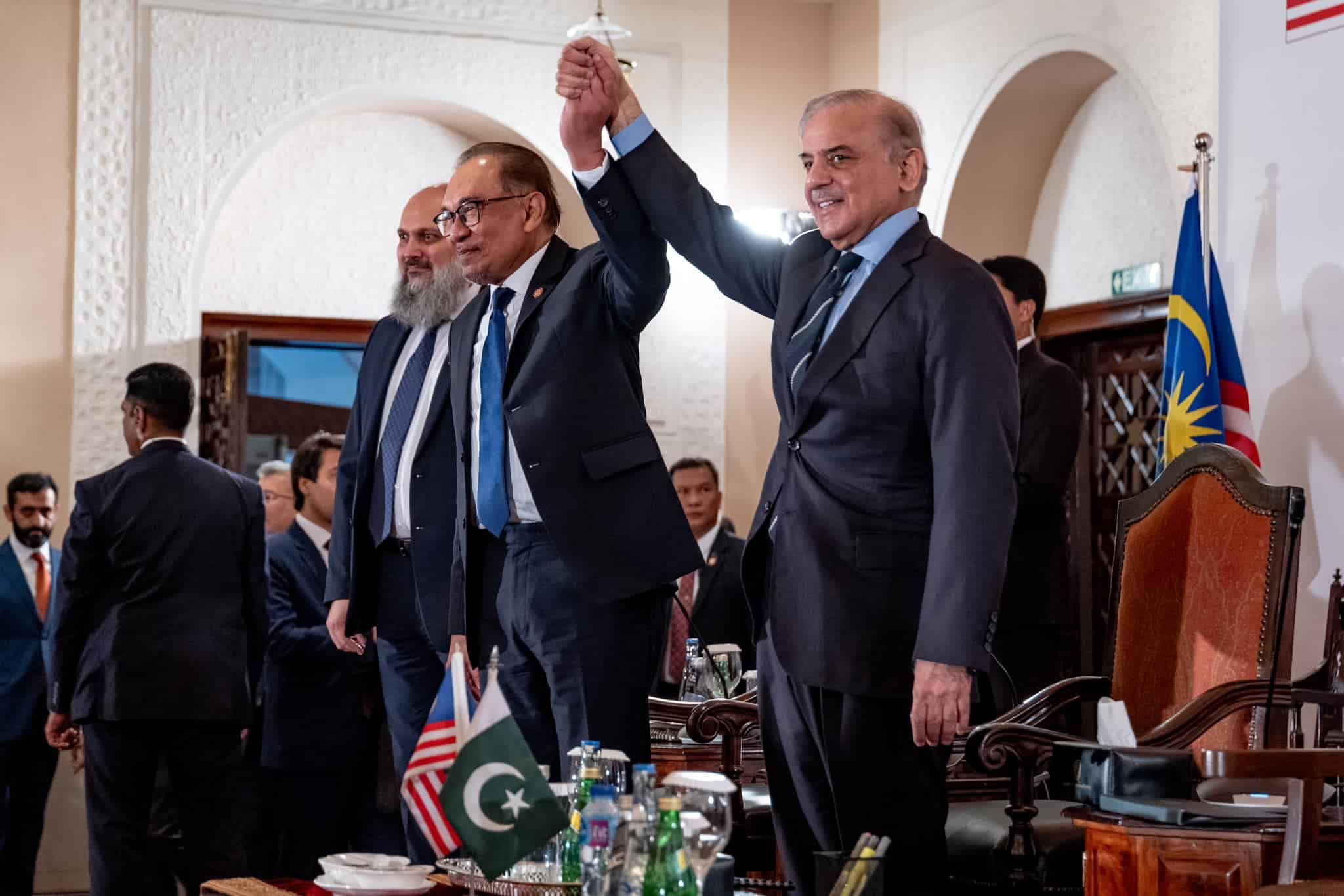 Anwar’s Pakistan visit secures RM2.65 bln in trade deals