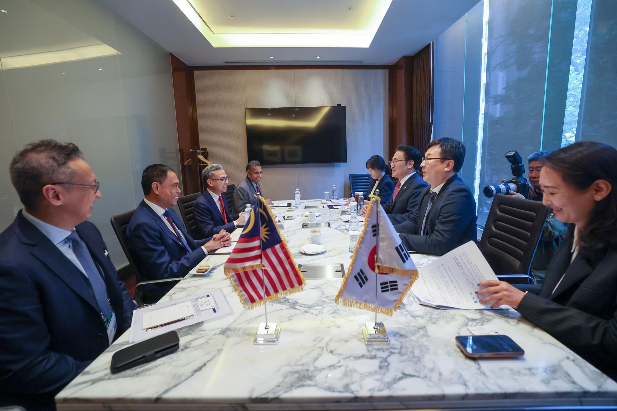 马韩有意完善ICT备忘录    法米：专注AI应用与5G发展