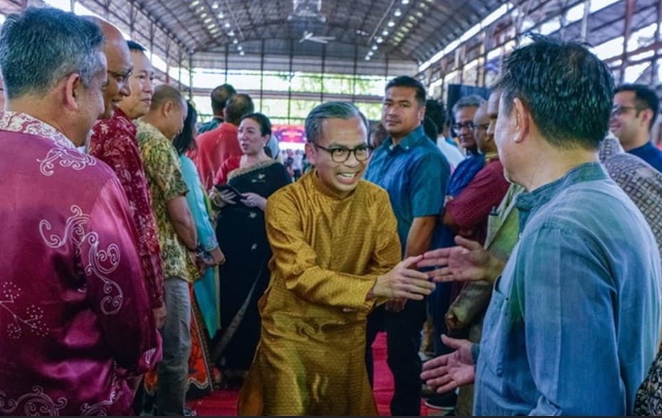 政府不延长社媒申请执照期限  法米：人民安全问题不容妥协