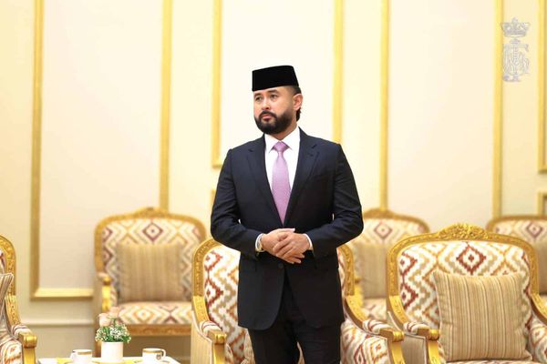 摄政王:柔佛官方周休日 明年1月1日起改为周六与周日