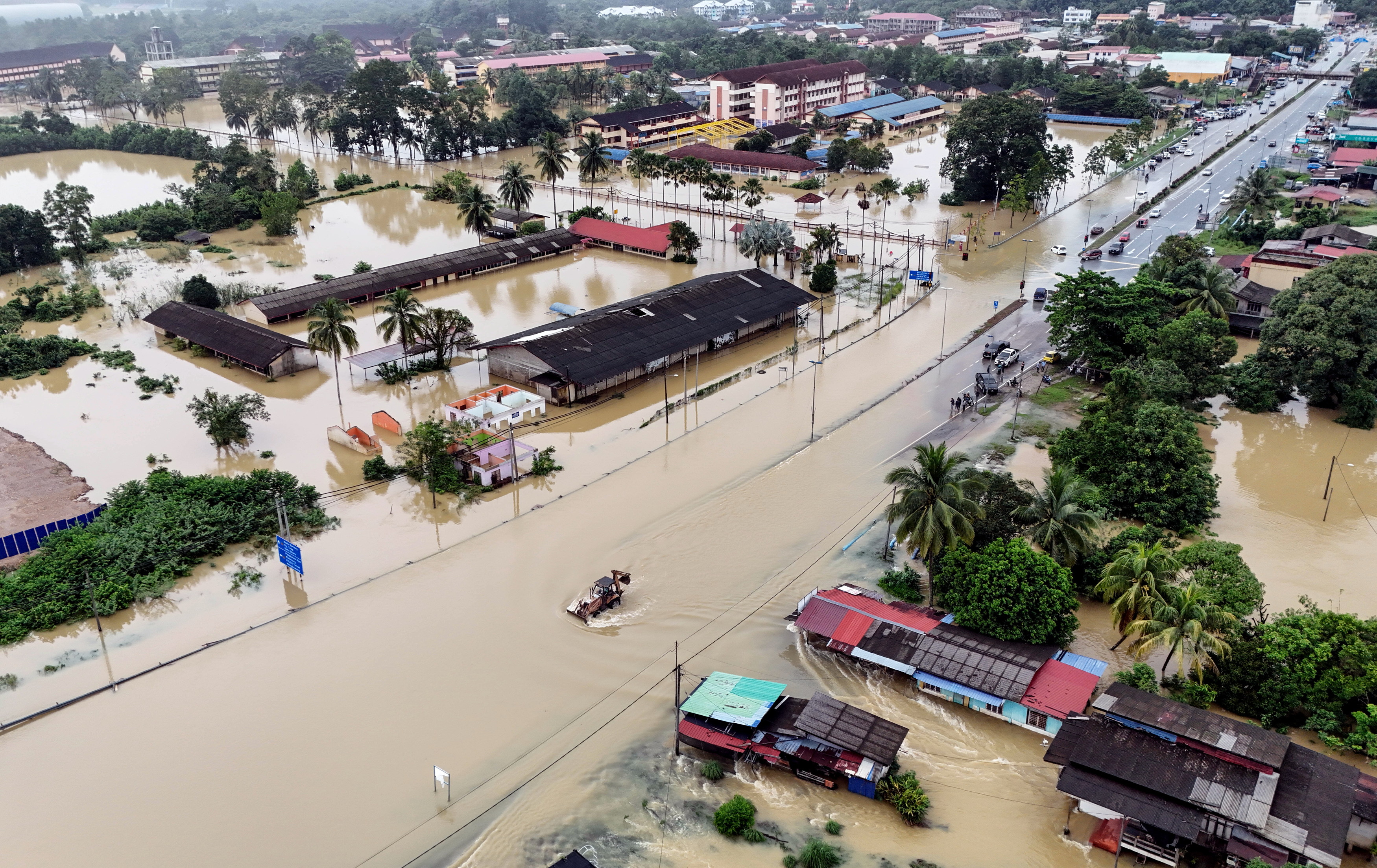 Floods: 138,000 remain displaced in nine states this morning