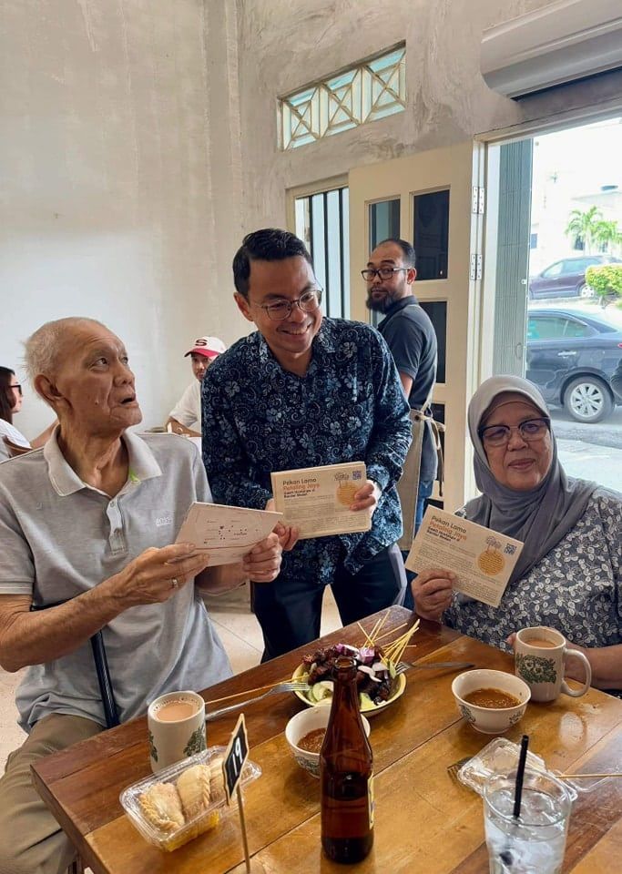 李健聪出版地图化身推广大使   推动八打灵老街文化旅游