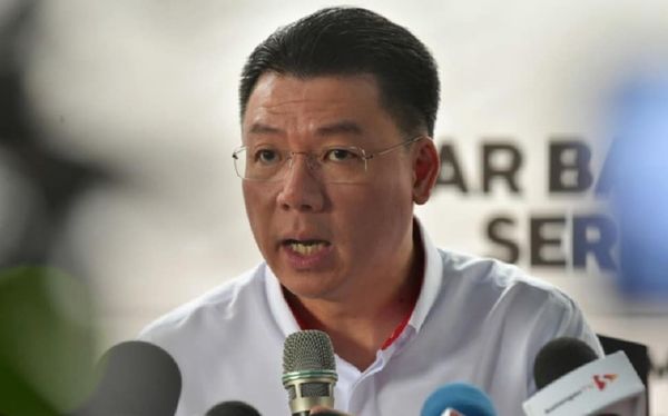 倪可敏:罚款三五百没作用 随意丢垃圾将判处社会服务