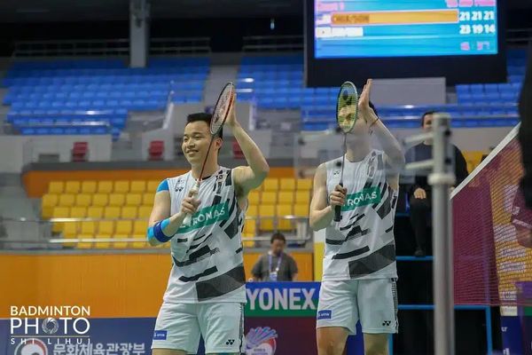 ஹாங்க்சோவில் நடைபெறும் BWF உலக சாம்பியன் ஷிப்பிற்கு ஆரோன்-வூய் யிக் முன்னேறினார்