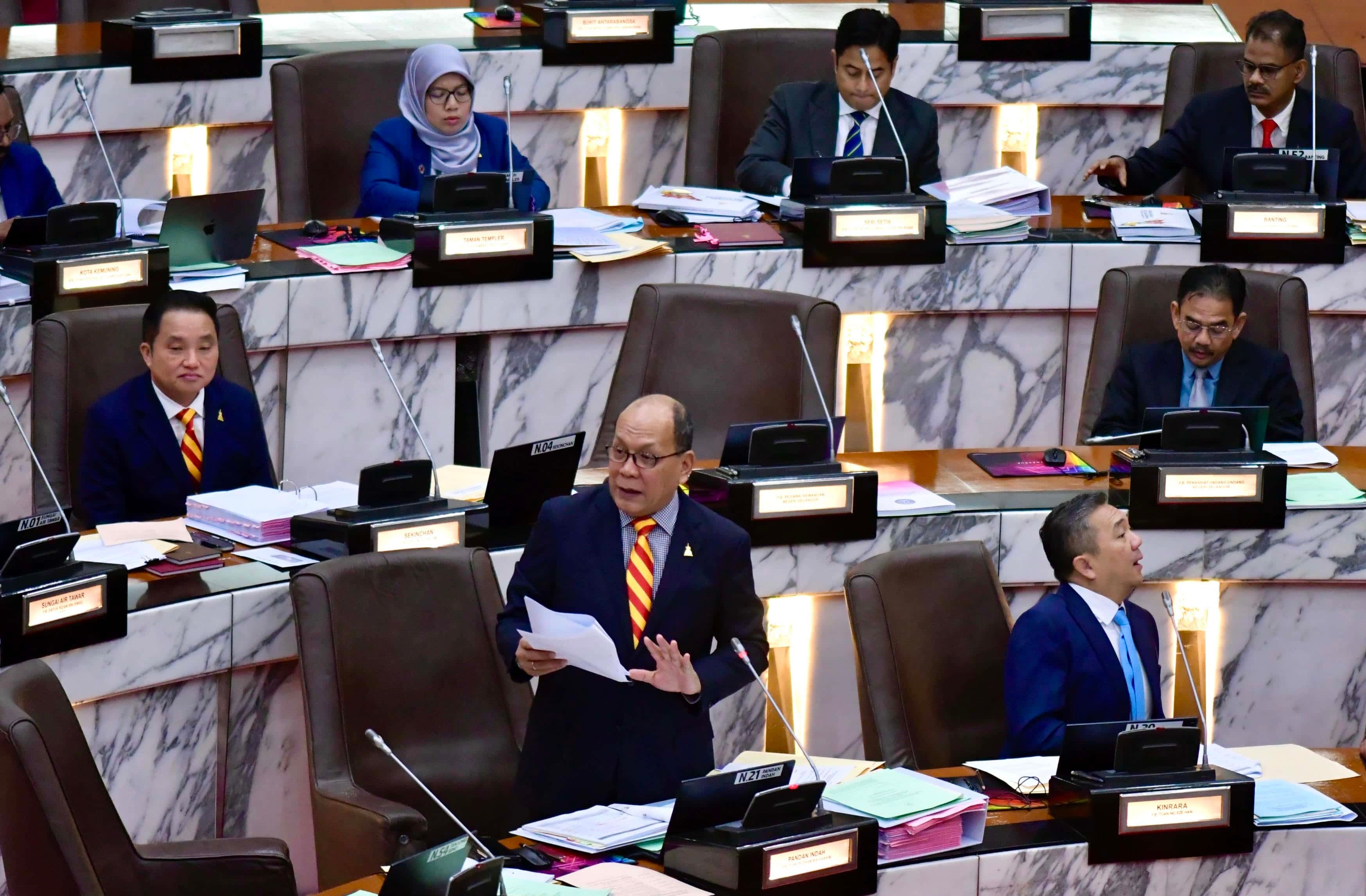 【雪州议会】豪雨水位高.非法垃圾 影响梳邦河防洪工程进度