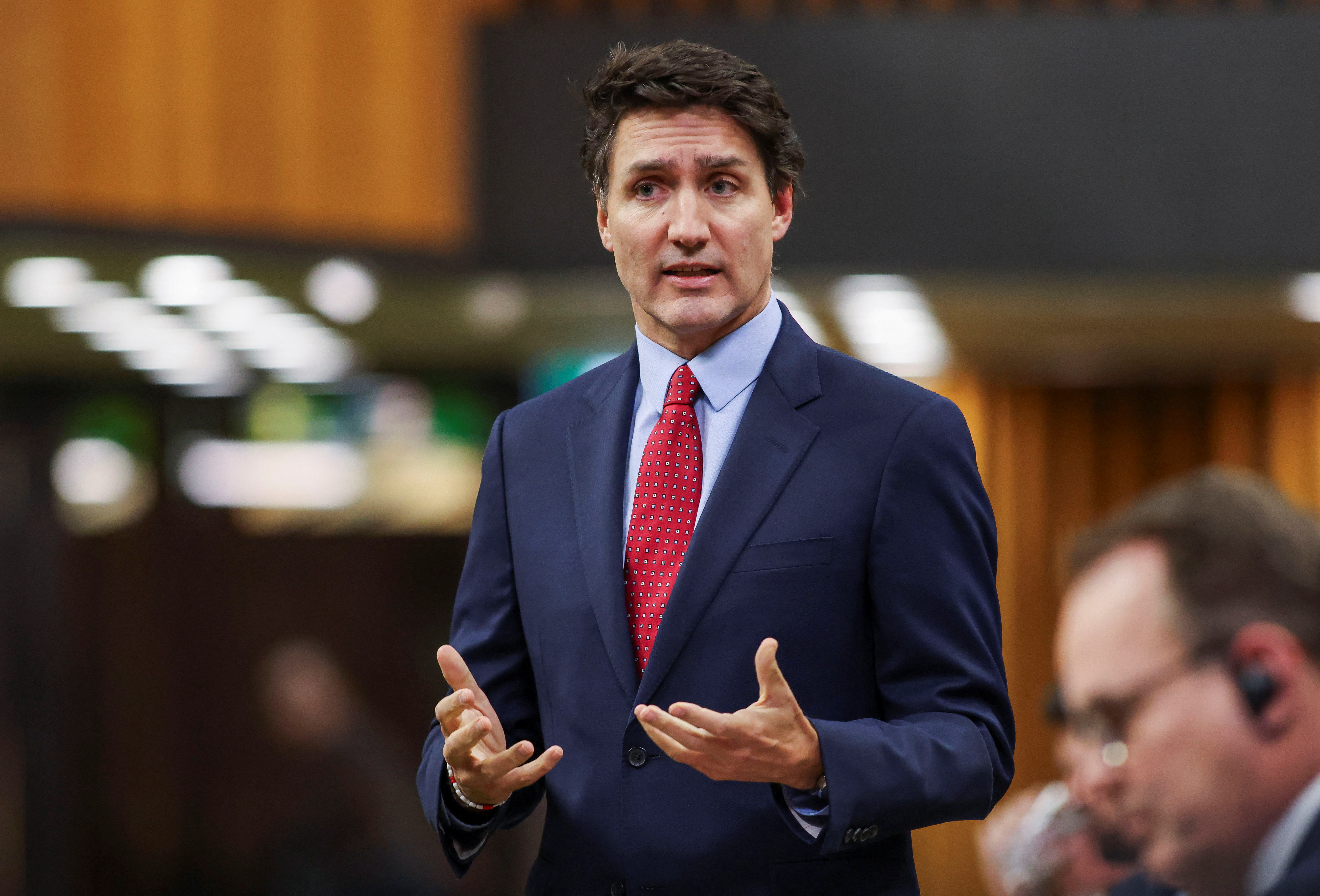 Canada PM visits Florida to meet Trump amid tariff threat