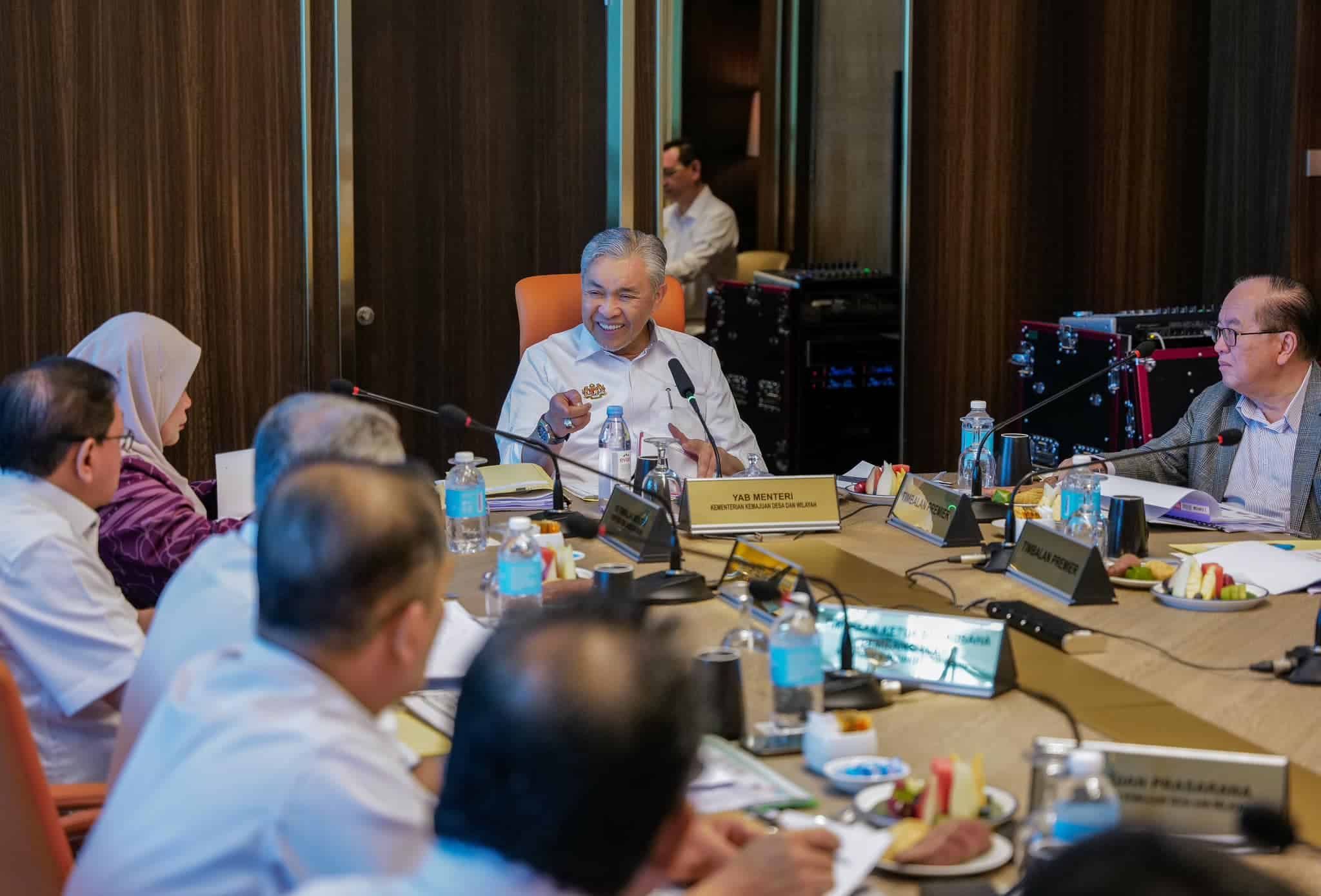 国阵与希盟携手应对沙巴州选  扎希：议席不重叠用各自标志