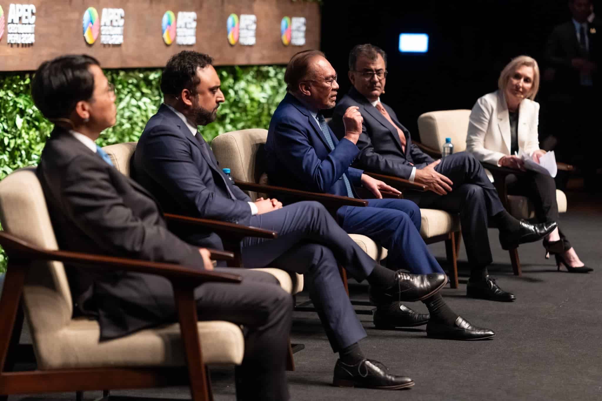 安华：拟多管齐下调整政策  突破官僚障碍吸引全球投资