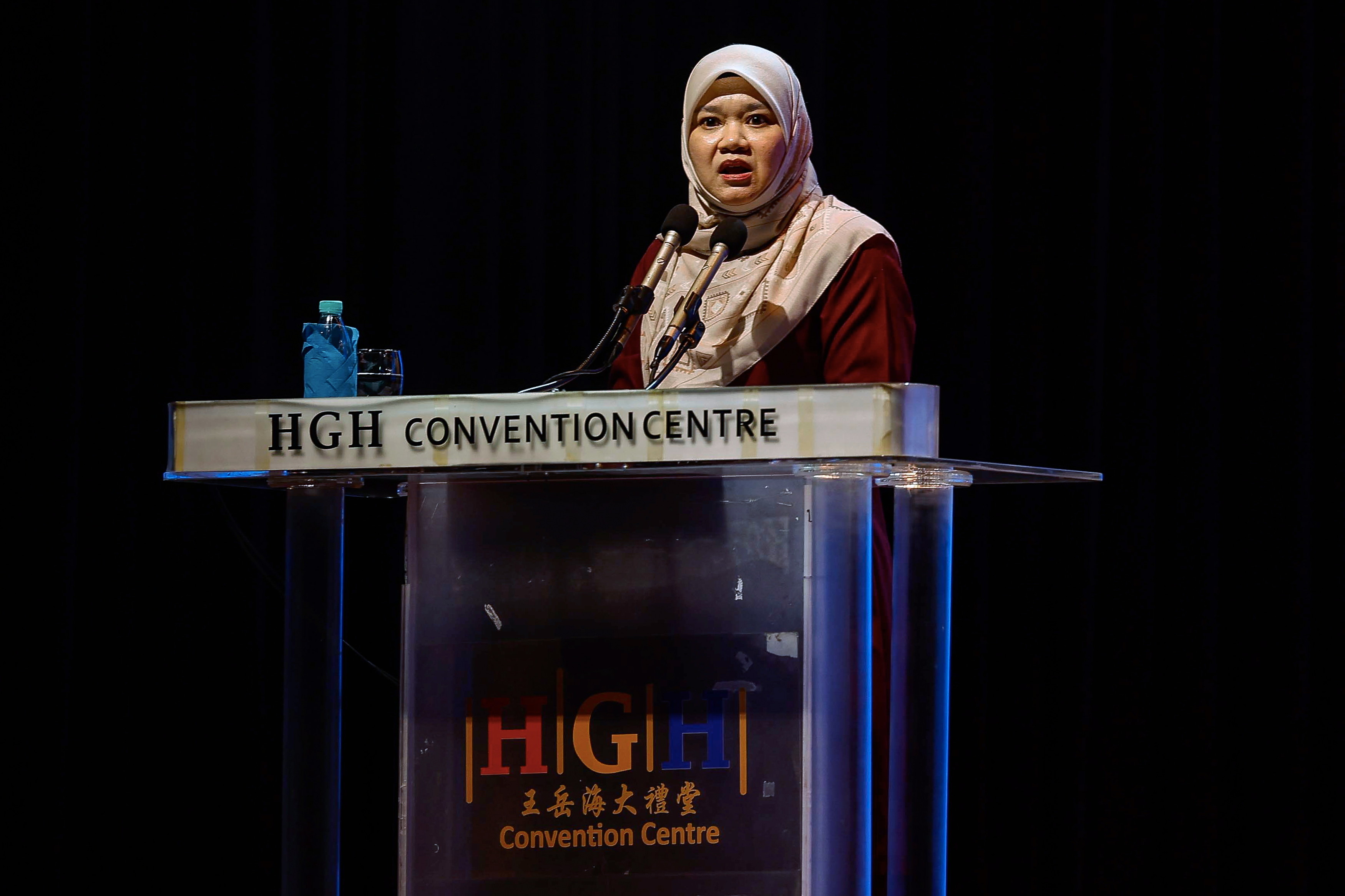 Students crossing Sg Golok to be placed in hostels — Minister
