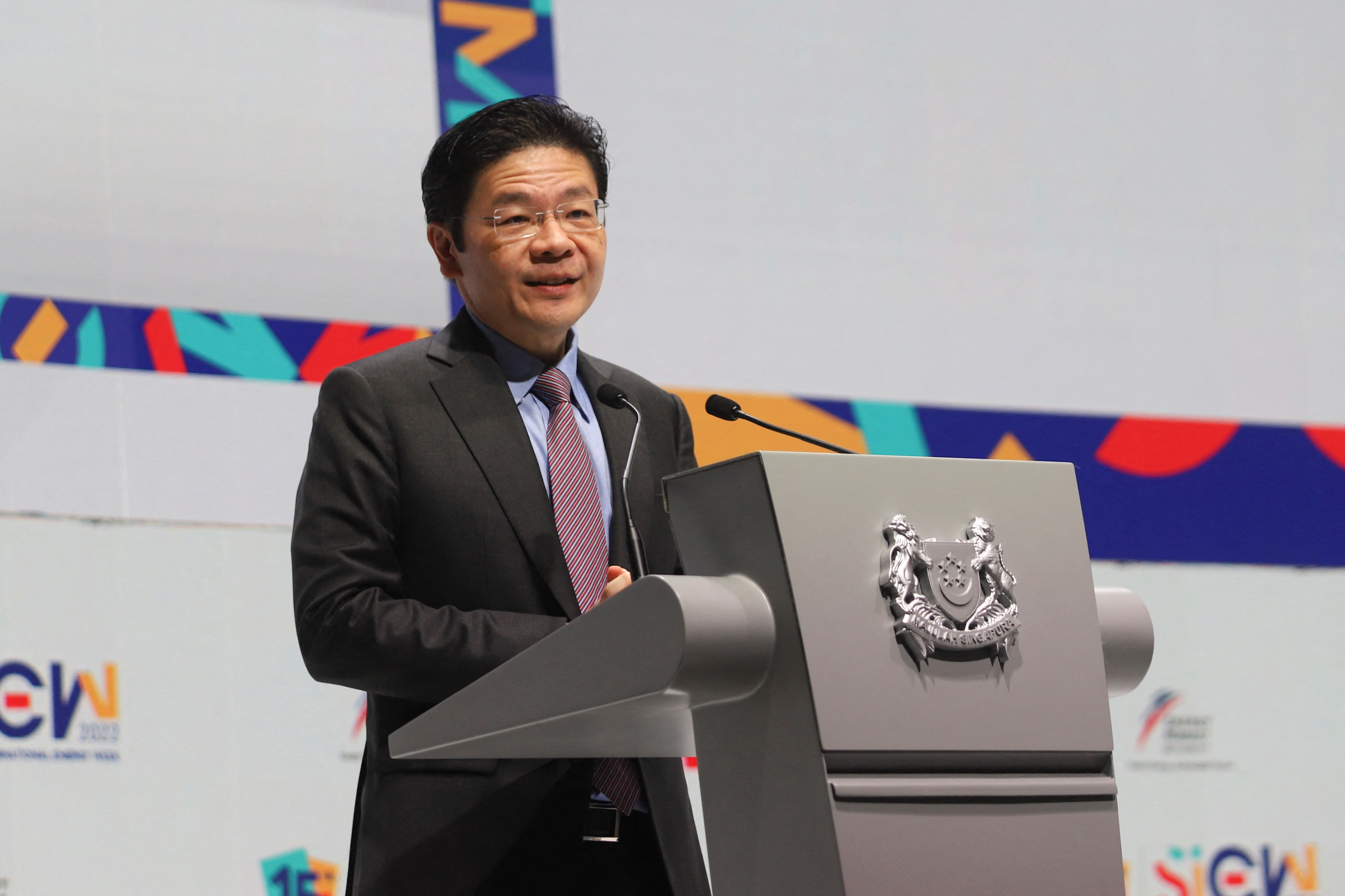Singapore PM warns of scammers using his deepfake images to promote products, services