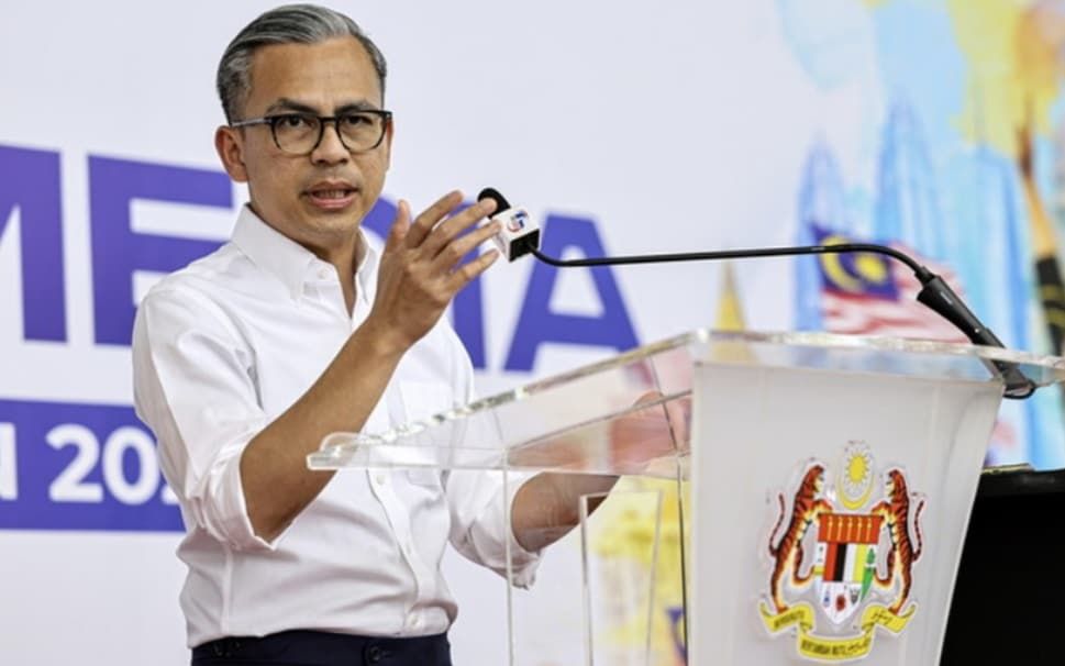 通讯委会修正案暂搁置   法米：交两遴委会审查