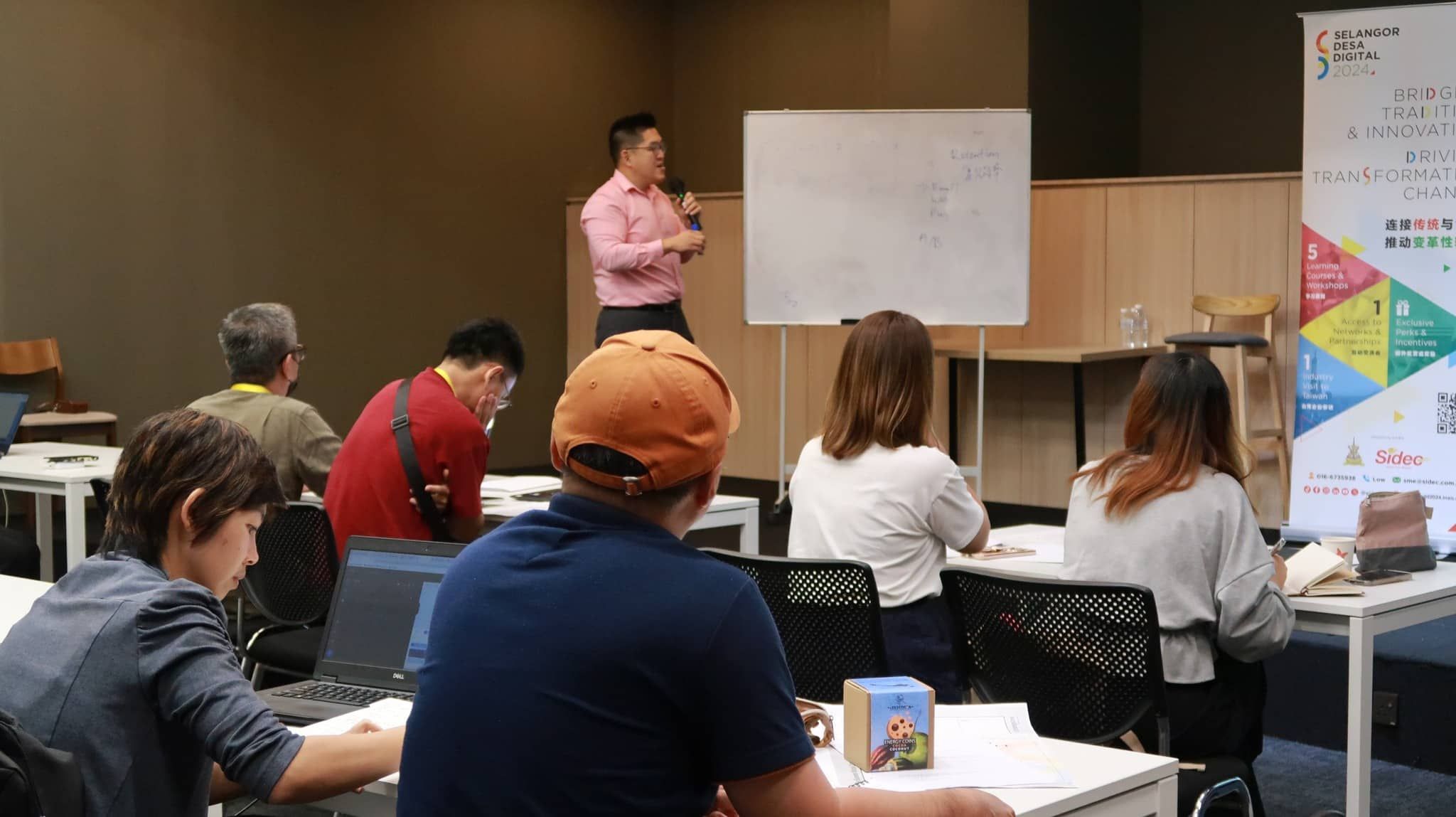 10企业突围参与雪新村数码化计划    1121起上课提高竞争与潜力