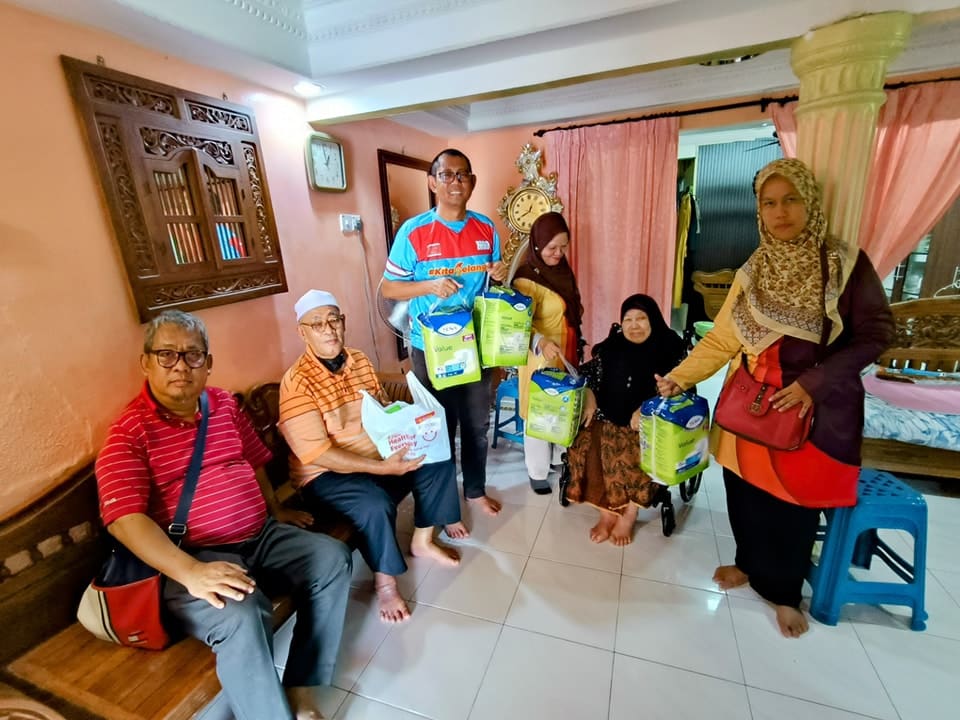 Penyelaras DUN Taman Medan giat bantu penduduk daftar program bawah ISP