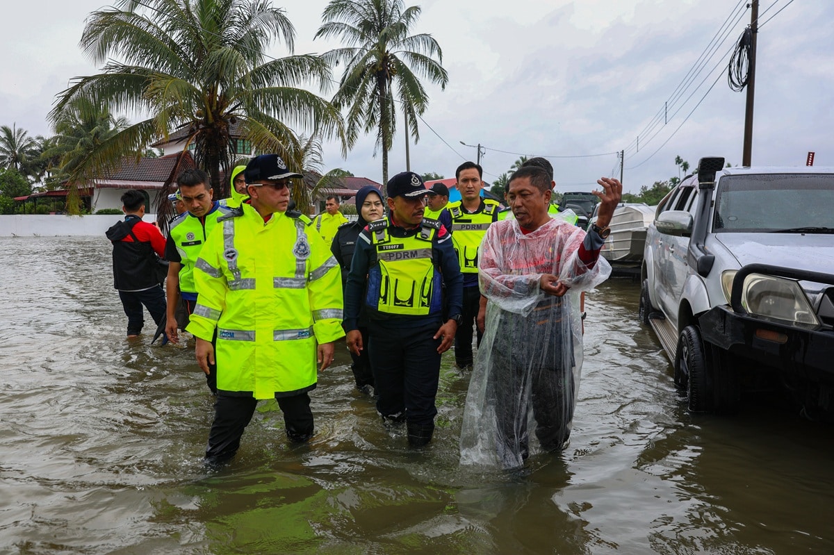 Helikopter polis bantu agih makanan, bawa mangsa dari PPS ke hospital